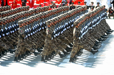 PLA kicks off grand military parade