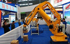 Robot industry gets down to nuts and bolts