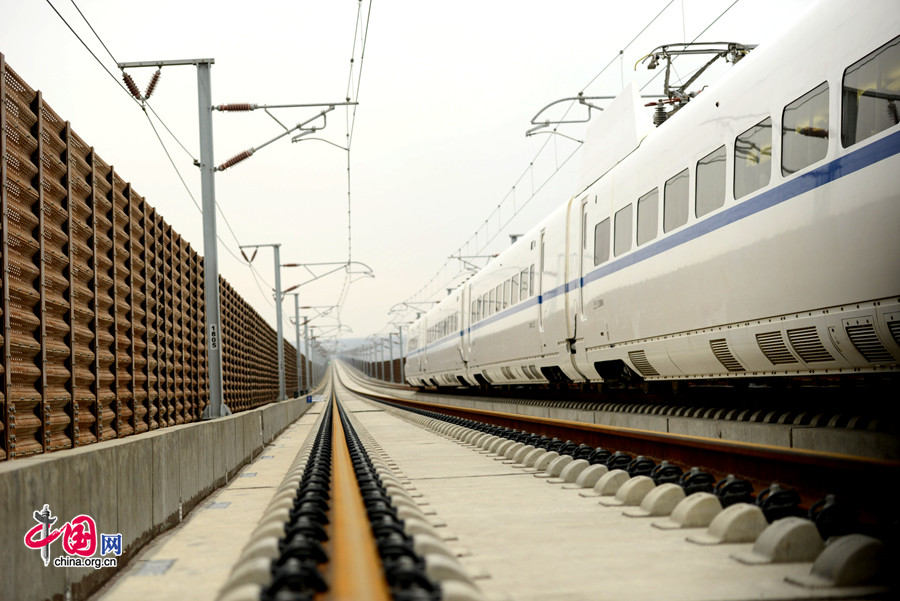 Xinjiang-Lanzhou high-speed railway test run