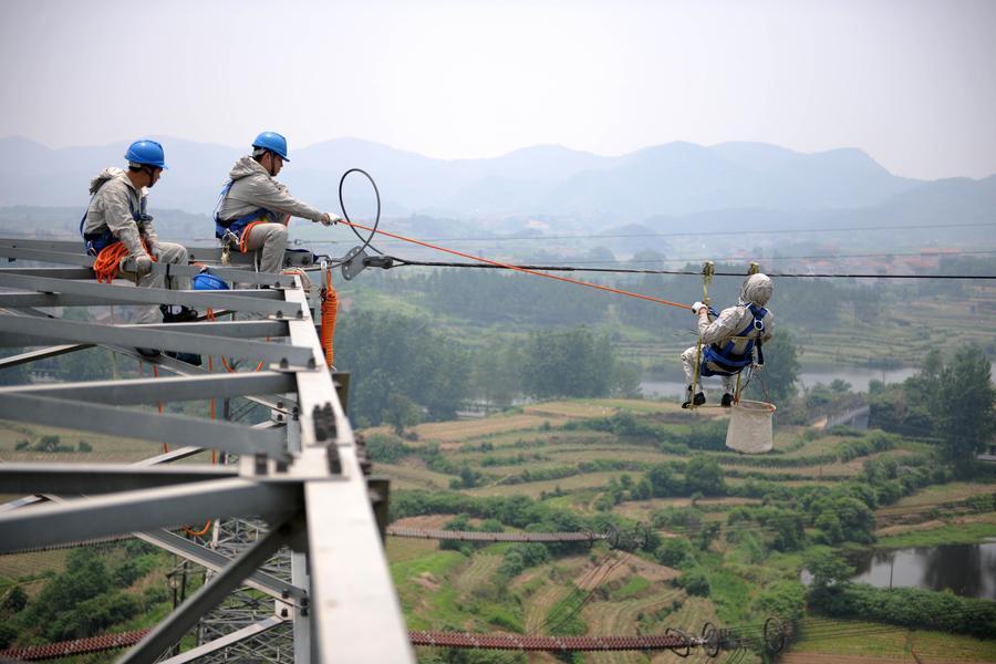 High wire and high voltage in Hubei