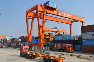 China's exports to continue rebound: official