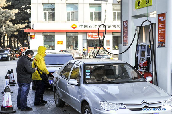 China raises retail oil prices