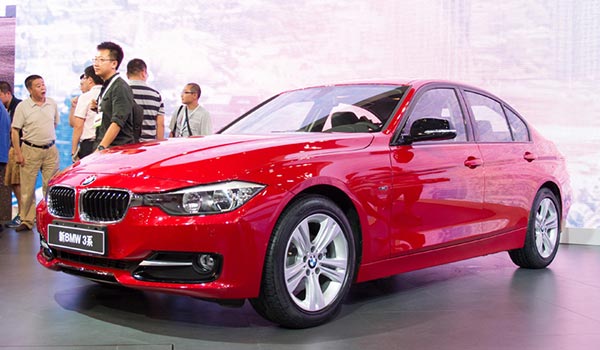 BMW to pay $820m to support China car dealers