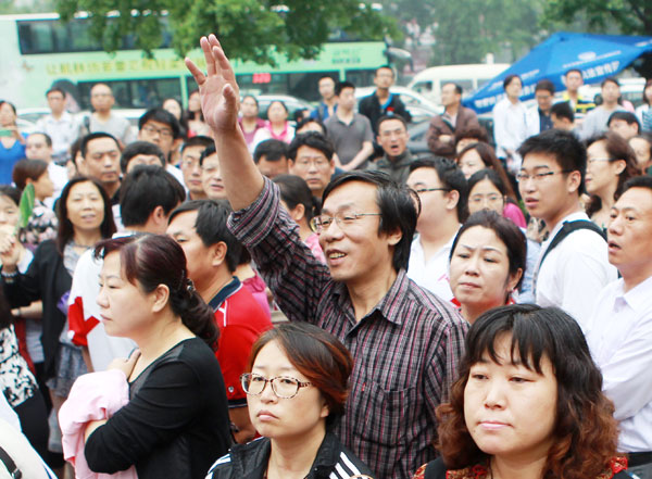 <EM>Gaokao</EM> opened to migrant students