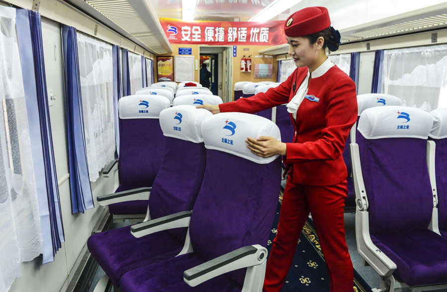 Inter-city trains to start operation in Xinjiang