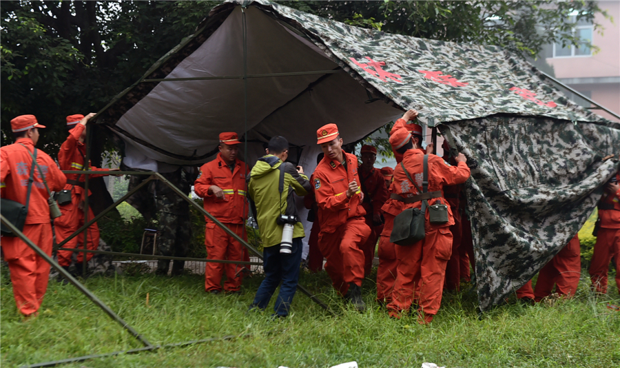 Rescue work continues in aftermath of SW China quake