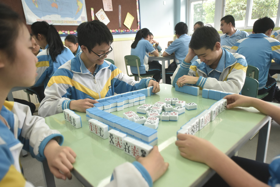 How mahjong can improve your chances with English