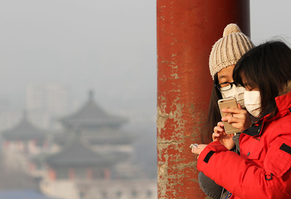 Residents brace for thick smog