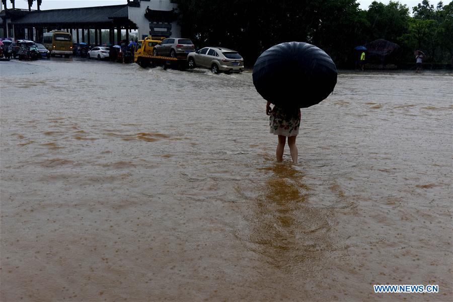 East China's Jiangxi suffers from torrential rainfall