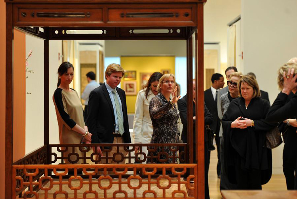 Sotheby's NY holds Chinese art works exhibition