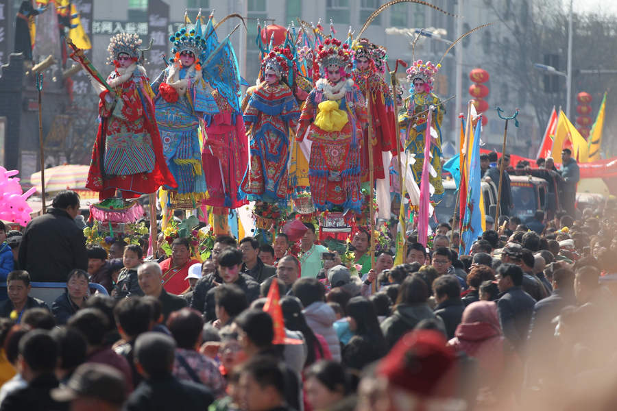 From temple fair to a carnival