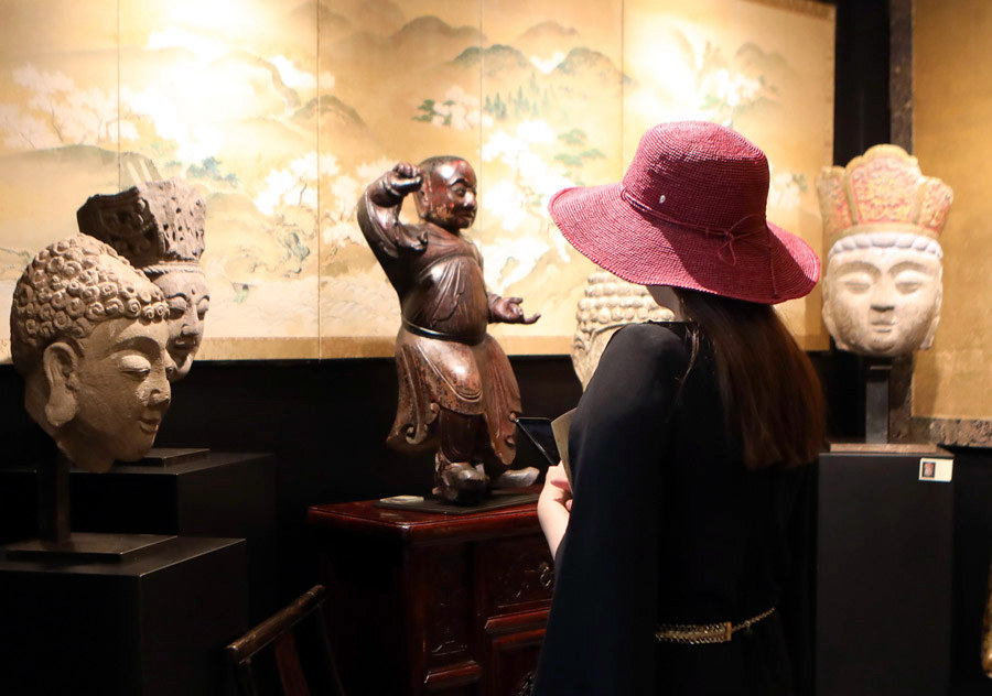 10th Int'l Antiques Fair held in Hong Kong