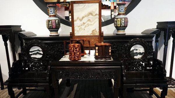 Jiangnan style: Suzhou displays its traditional handicrafts in Beijing