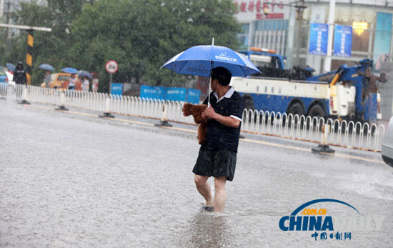 天津遭受暴雨襲擊