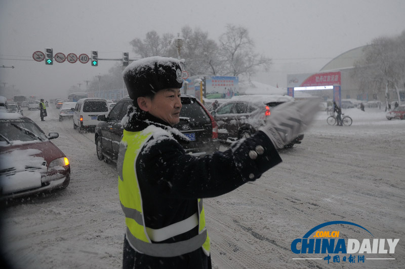 黑龍江牡丹江遭受暴雪襲擊