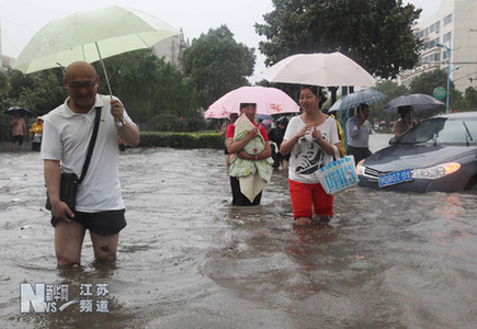 連云港遭遇特大暴雨襲擊