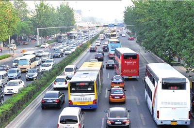 北京交通部門研究按家庭購(gòu)車搖號(hào) 照顧剛需(圖)