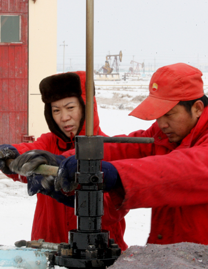 克拉瑪依油田遭遇入冬首場(chǎng)降雪