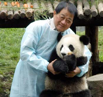 Taiwan experts in Sichuan for panda selection