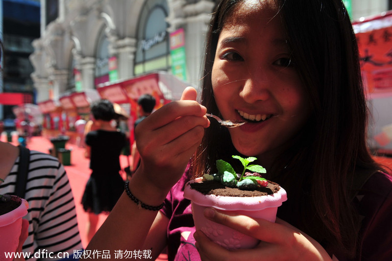 Flower pot ice cream