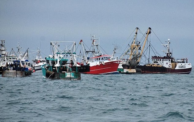 英法近50艘漁船在諾曼底海域爆發(fā)沖突 法軍出面干預事件或將升級