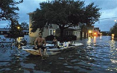 Hurricane Irene hits northeastern United States