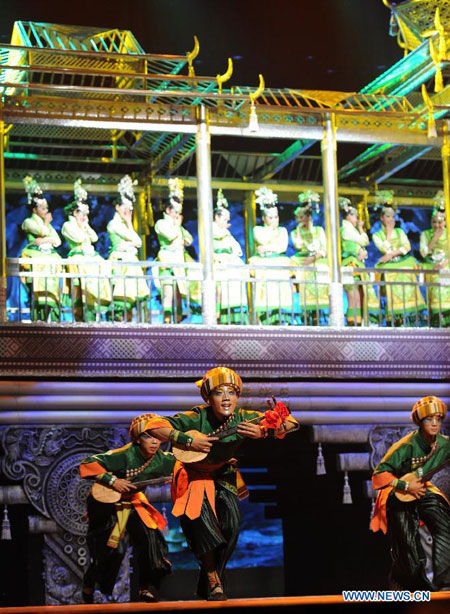 Dancers perform show about tradition of Miao, Dong ethnic groups in SW China