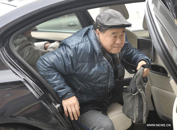 Mo Yan arrives in Stockholm for Nobel Prize ceremonies