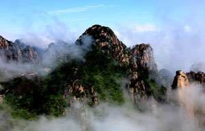 Life in ancient town of Chengdu, SW China