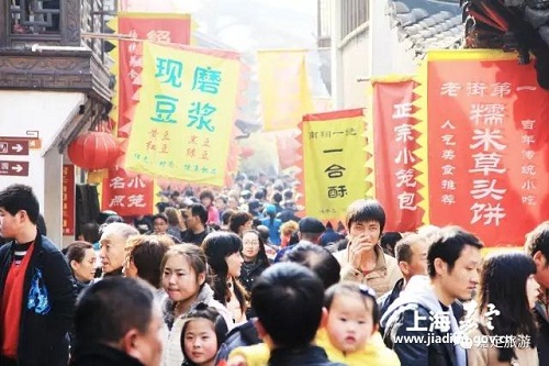 Jiading attractions see numerous tourists during Spring Festival