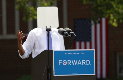 Obama, the teleprompter<BR>奧巴馬'變身'提詞器(圖)