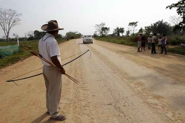 Amazonian indigenous march down Bolivia