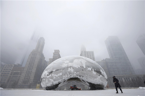 Snowstorm blasts Midwestern US