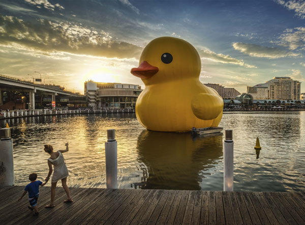 Giant rubber duck set to float in Beijing