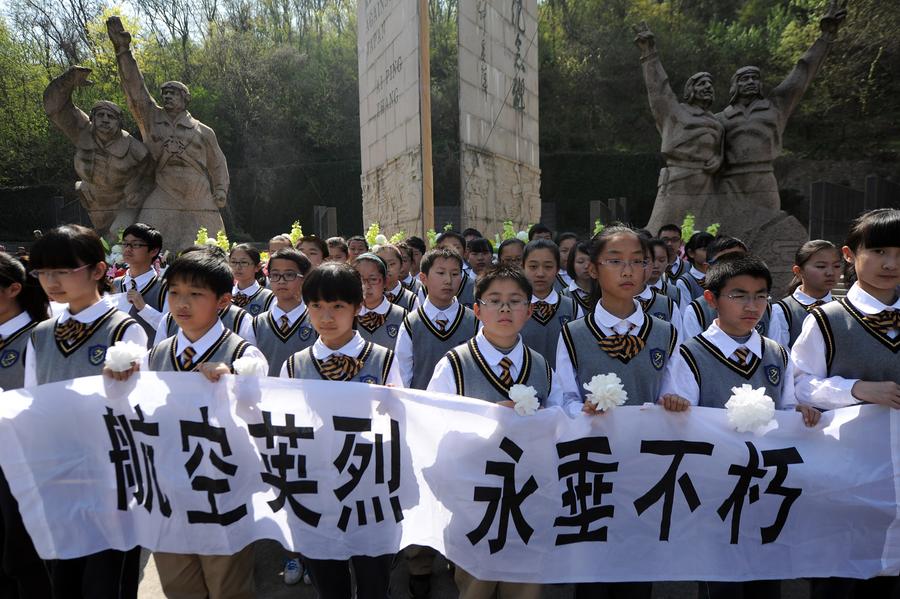 Memorial ceremony held to honor World War II air force