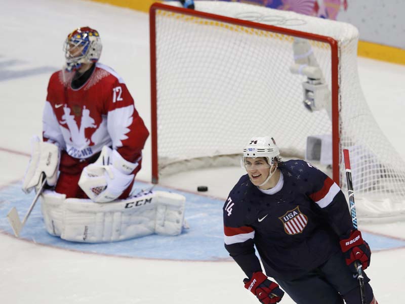 US beats Russia in clash of ice hockey titans