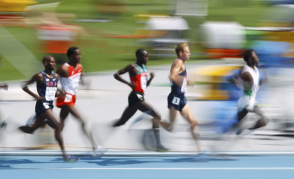 Lagat, Farah cruise into men's 5,000m final