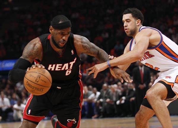 Big Three carry Heat past Knicks