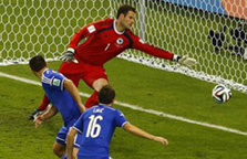 Messi scores and lifts Argentina 2-1 over Bosnia