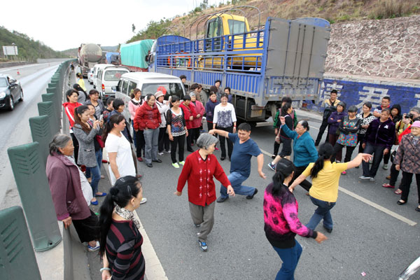 Traffic jam dance party