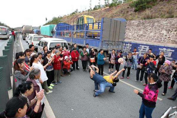 Traffic jam dance party