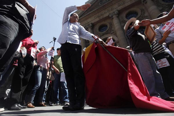 Spanish bullfighting raises dispute