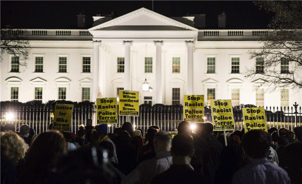 Thousands rally across US after Ferguson decision